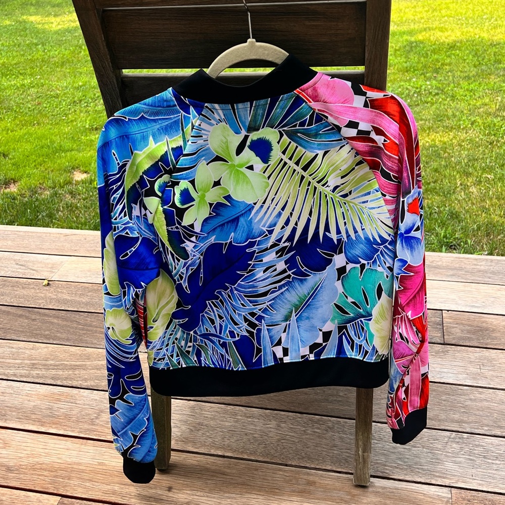 Small Nike Track Jacket - Picture 3 of 5